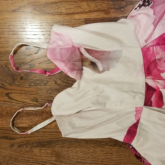 Rosey Future Dress - Picture 6 of 14